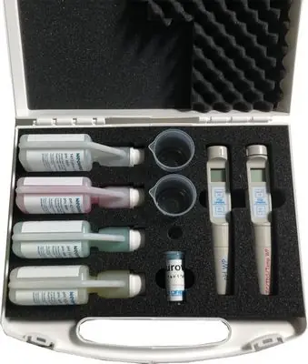Buderus Analysekoffer, inkl. Gesamthärtemessbesteck 7738325841 Kracherpreis